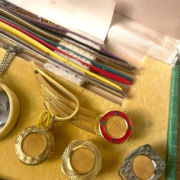 Vintage Vonos Convertible XI Watch ~ Necklace ~ Brooch Set - Picture 3 of 10